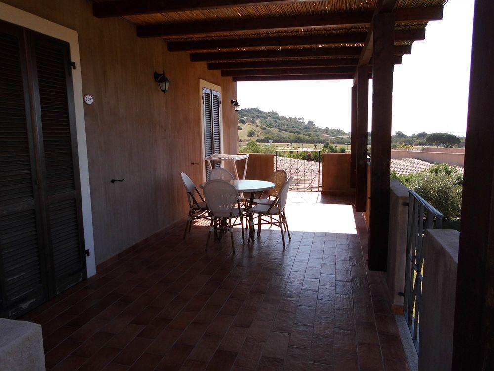 Residence S'Incantu Villasimius Buitenkant foto