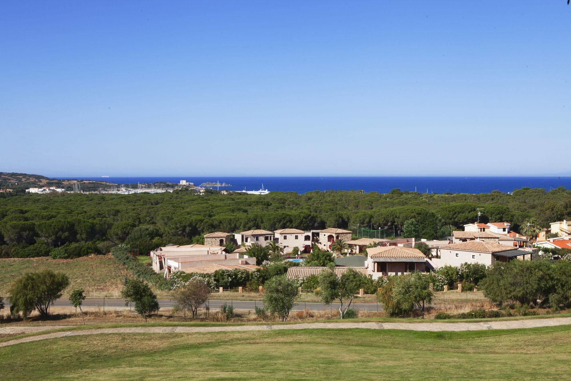 Residence S'Incantu Villasimius Buitenkant foto